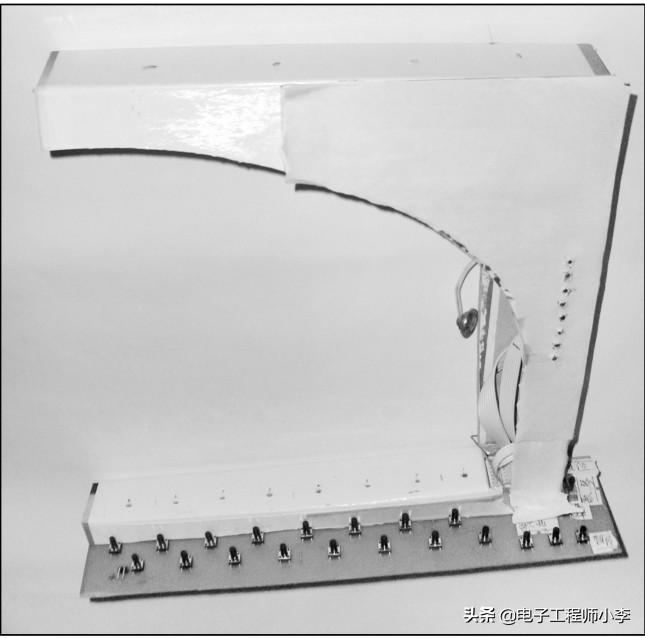 基于单片机简易电子琴 单片机创意小制作，没有琴弦的电子琴