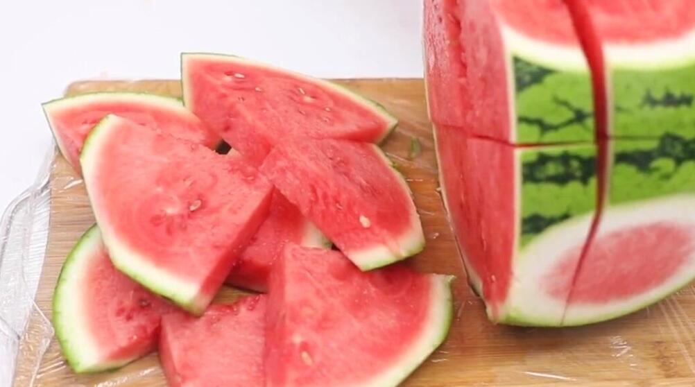 图片[10]-这5种切西瓜方法 简单吃完不脏手 大家都夸聪明-起舞食谱网