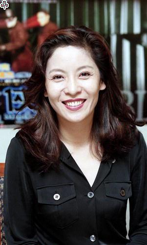 向太陈岚年轻时的盛世美颜，向太陈岚年轻时照片曝光