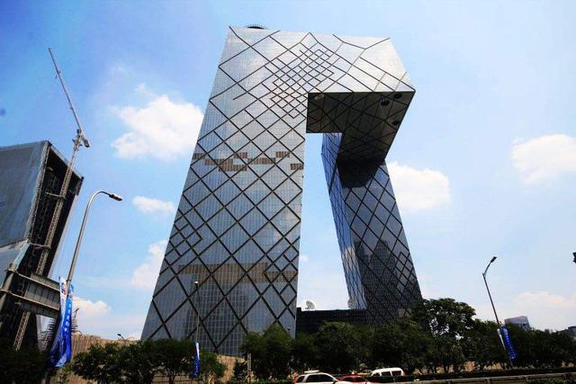 苏州裤衩楼叫什么，苏州裤衩楼是干什么的（原来是央视总台所在地）