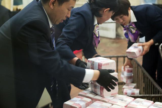 非洲币兑换人民币，1人民币等于多少非洲币（多国宣布用人民币替代美元）