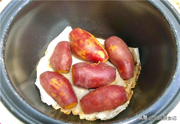 电饭锅蒸红薯的做法，电饭锅蒸红薯的做法不加水会不会干锅（把红薯直接扔进电饭锅）