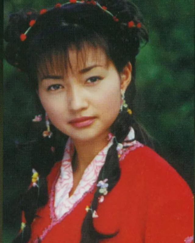 绝代双骄小仙女是谁演，新绝代双骄小仙女扮演者（20年前的《绝代双骄》才叫美女如云）