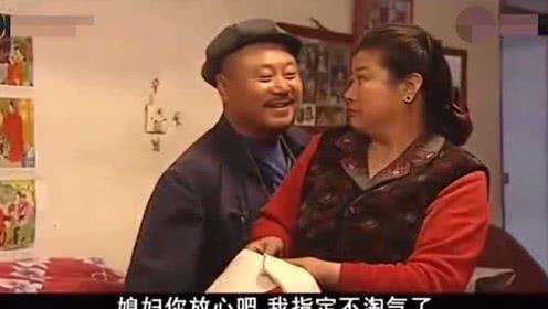 大辣椒李静，大辣椒李静演的电视剧大全（当年赵本山曾坐拖拉机去看她演出）