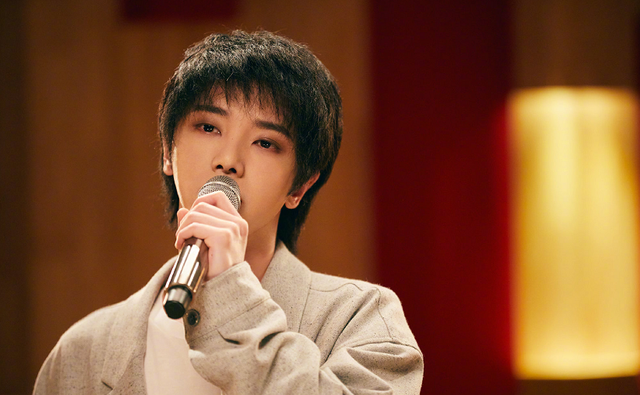 华晨宇哥谭歌词，华晨宇的全部歌曲歌词（这12首歌希望能让大众感到快乐）