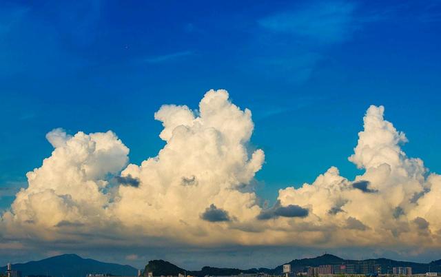 大气层离地面多少米，大气层多高（一篇文章助你理解掌握大气分层）