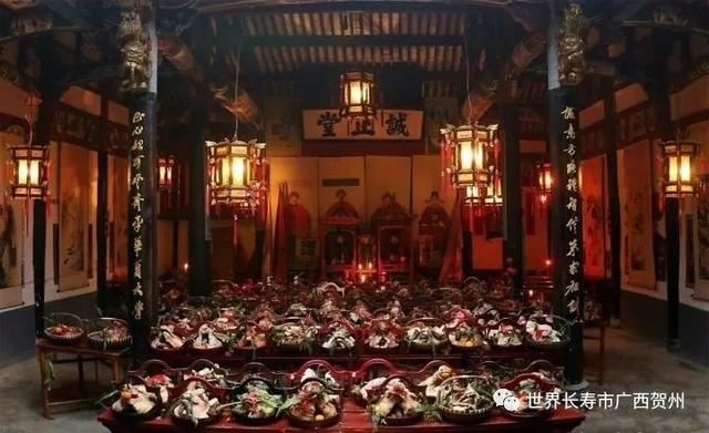除夕有什么风俗，除夕的风俗是什么（有什么传说和风俗么）
