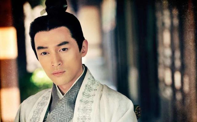 形容男孩子帅气的词语，夸男孩子帅气的成语（怎样用诗词优雅地夸男生“你很帅”、“很有风度”）