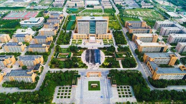 山东东营石油大学是几本，山东东营石油化工学院是几本（中国石油大学胜利学院将转设为一所公办本科一一山东石油化工学院）
