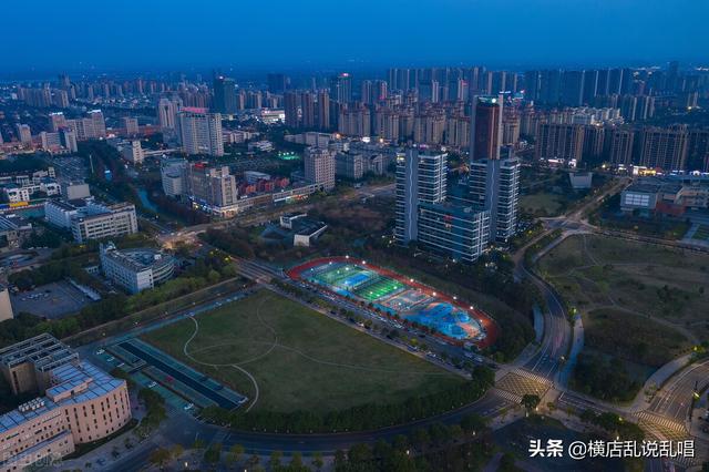 嘉兴属于哪个市，嘉兴属于哪个市杭州属于哪个市（浙江嘉兴城市化发展的背后）