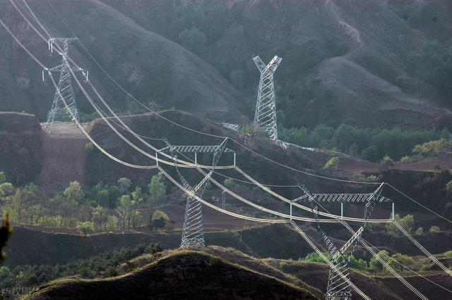 金字塔体积公式，棱锥体积公式的推导及数学实验（世界20大“巨无霸”工程有哪些）