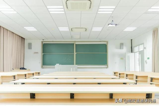 2021级湖南师范大学树达学院新生开学时间和入学指南及入学军训考试，湖南师范大学树达学院学费（多所高校公布开学时间、网课安排）
