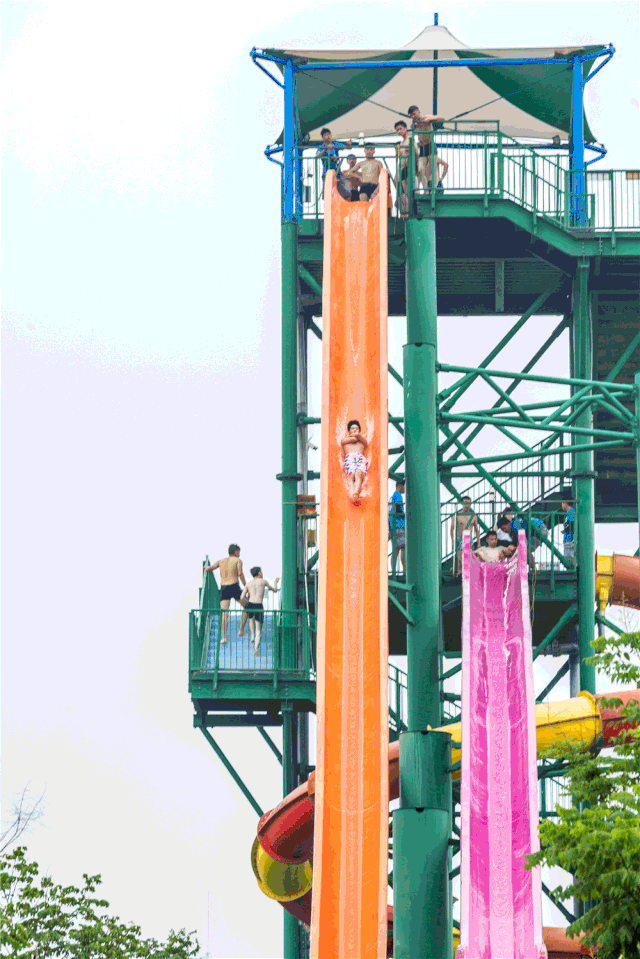 南京欢乐水魔方，水上乐园哪里比较好玩（南京潮人盛夏玩水必备属性）