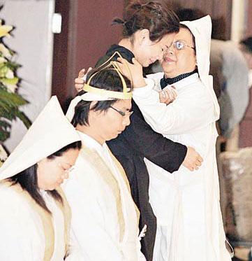 陈松伶主演的电视剧，陈松伶演的电视剧（“TVB一姐”陈松伶的败落史）