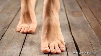 足背和足底穴位图及手法，，“足背拉一拉，活到九十八”，教你正确拉脚背