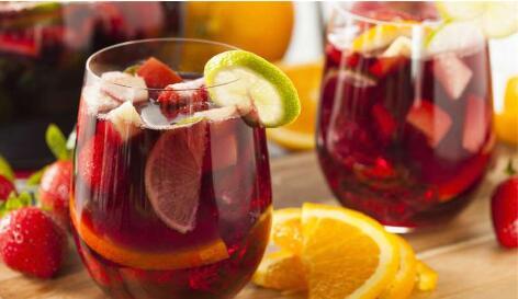 自己在家怎么酿造白酒，酿造白酒工艺流程（了解下自酿酒这些危害和注意事项能帮助你）