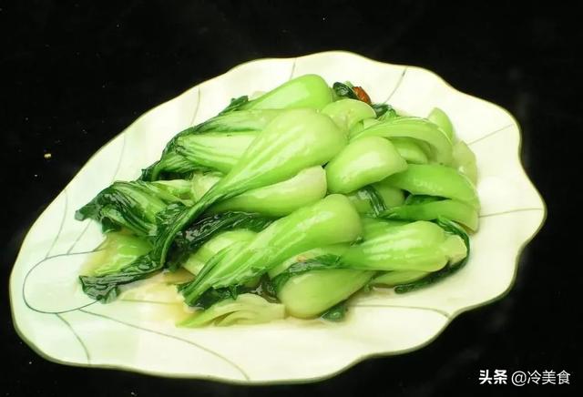 炒油菜用焯水吗,香菇炒油菜用焯水吗(难怪炒好的油菜不清脆爽口) 炒油菜用焯水吗,香菇炒油菜用焯水吗(难怪炒好的油菜不清脆爽口)