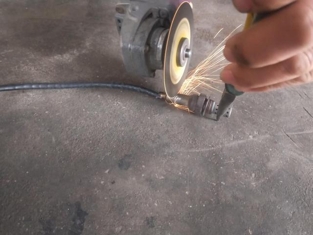 氧传感器工作原理，汽车氧传感器工作原理（胖哥分析氧传感器原理）