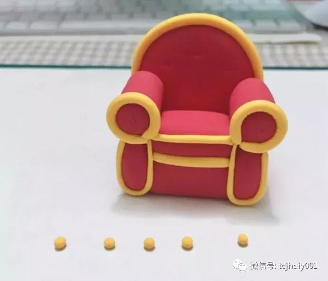 粘土手工教程简单，粘土手工教程简单可爱（简单漂亮的粘土作品“国王的宝座”）