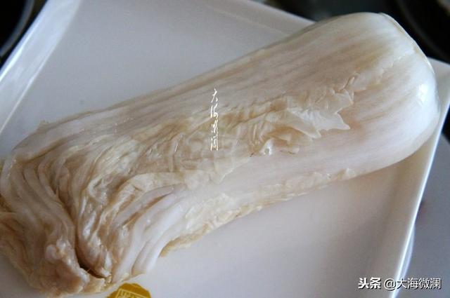 怎样做五花肉炖酸菜冻豆腐，酸菜炖五花肉冻豆腐怎么做（隔三差五来一顿还是吃不够）