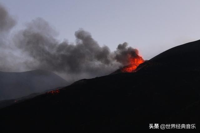 最好听最经典老歌50首，老歌24首大联唱，经典