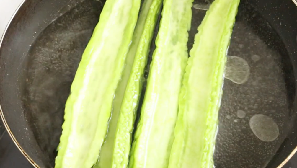 圖片[2]-【涼拌苦瓜雞蛋】做法步驟圖 低脂少油更健康 我們家1周吃3次-起舞食譜網