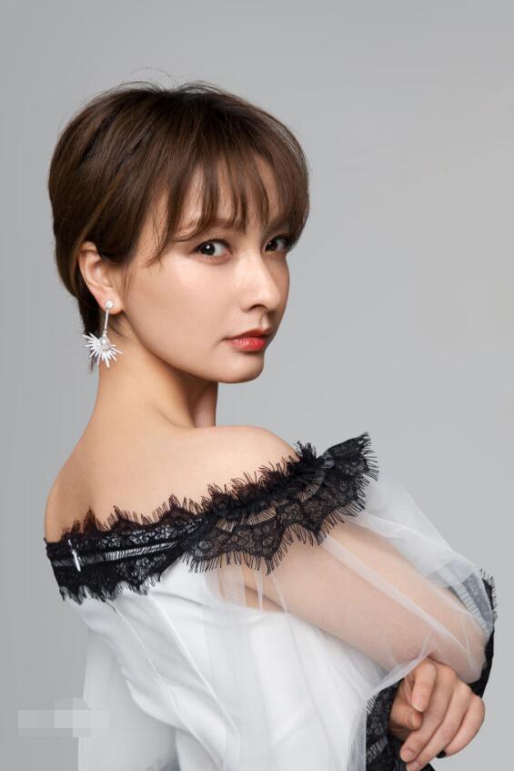 吴昕和徐璐合作了哪部电视剧,徐玮璐演的电视剧(《爱上北斗星男友》