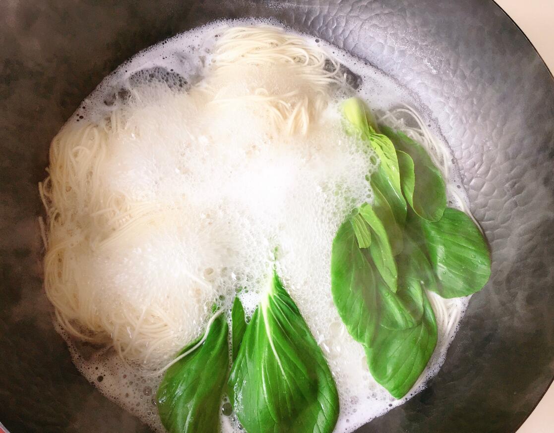 圖片[5]-【酸湯面】做法步驟圖 酸辣開胃 一碗不夠吃-起舞食譜網(wǎng)