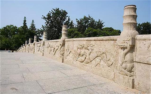 赵州桥是谁设计的，赵州桥是谁设计的有什么特点（历经1300年沧桑）