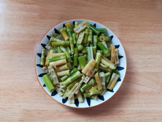 竹笋炒鸡蛋的做法大全，竹笋炒鸡蛋的做法大全家常（春天遇到这菜别手软）