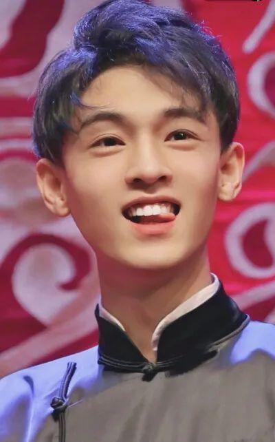 德云女孩的网名，德云社相声演员，微信头像（张云雷成名后和同门不和）