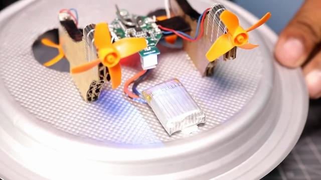 飞盘制作，飞盘局有多纵情声色? 飞盘媛们很主动, 阔少们也不手软（遥控飞盘的制作方法）