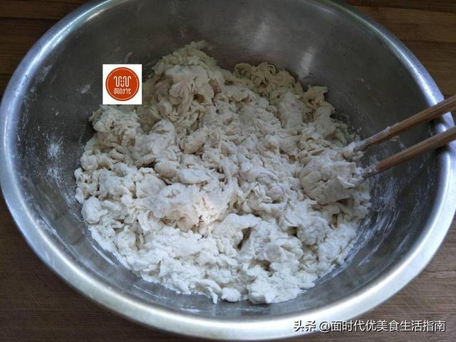 蒸饼的家常做法，最简单的蒸饼做法（用手撕着吃的蒸饼）