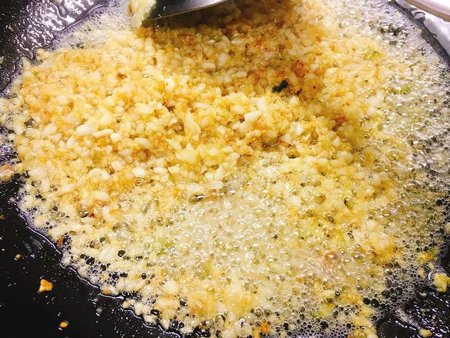 生蚝烤箱烤多久，烤生蚝的蒜蓉料配方（做对了不仅没腥味）