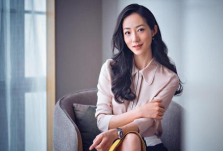 韩雪的家世到底有多强大，韩雪爷爷强大背景（很多人现在都还用不起）