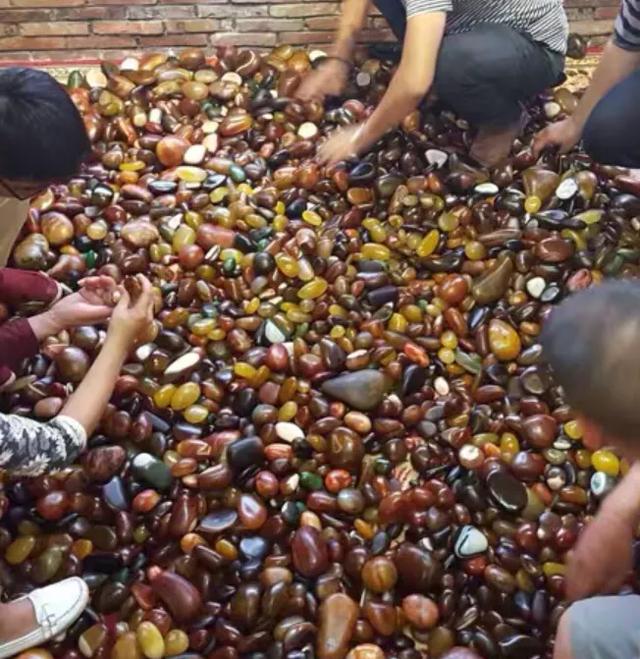 玉髓是玉吗 玉髓是属于玉吗,玉髓是玉吗(玉髓和玉的区别在哪里) 玉髓是玉吗 玉髓是属于玉吗,玉髓是玉吗(玉髓和玉的区别在哪里)