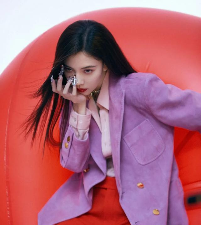 奶油滤镜/可爱/甜美/表情包/欧美/妆容，微信头像，奶油滤镜/可爱/甜美/表情包/欧美/妆容（时髦显白，拿图去做）