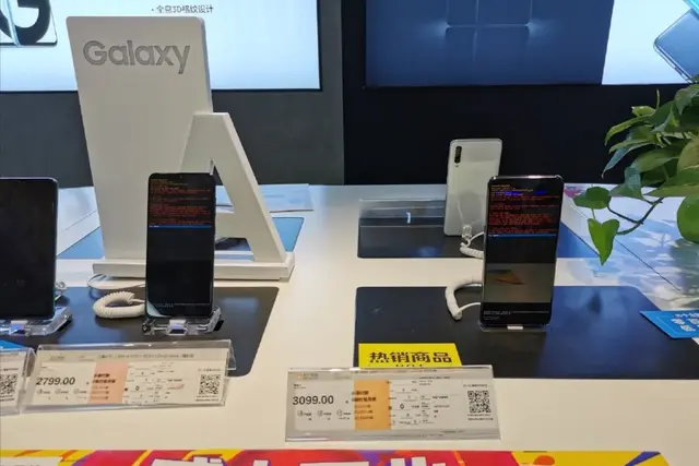 三星手机的kies是什麼意思，三星手机官网kies（手机挂了怎么办）