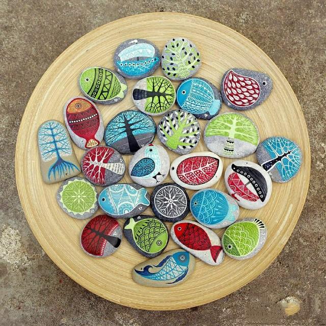 鹅卵石画画，那么龙是真的存在过吗（彩色比黑白更好看）