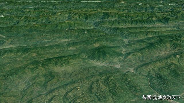 重庆为什么叫山城，成都好玩还是重庆好玩（卫星地图带你了解这座网红城市诞生的基因）