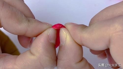 红梅花的寓意是什么，红梅花代表什么象征意义（而我用枯树枝和纸做了一枝梅花）