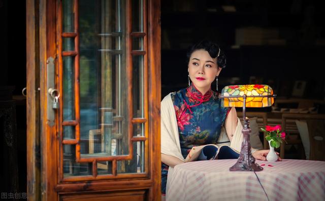 桑蚕丝有什么好处，桑蚕丝有什么好处与坏处（高级面料穿得舒服）