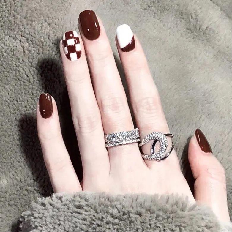 美甲图片大全2022新款式显白夏天,美甲图片大全2022新款式短指甲(时髦