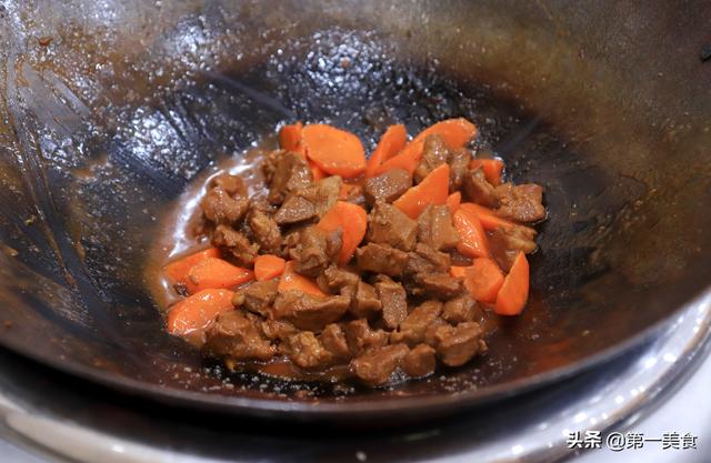 10种红焖羊肉的做法，厨师长教你一道传统名菜红焖羊肉