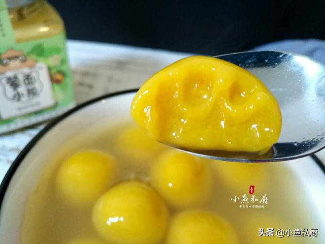 红糖馅汤圆的做法，一口一个两碗不够吃