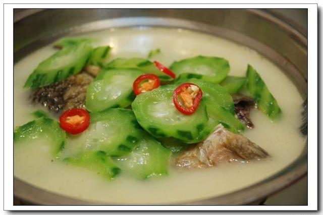 月子餐30天食谱，月子餐30天食谱有哪些（孕妇产后不知道该吃什么好）