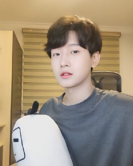 不过当下b站直播的一哥,毫无疑问还是花少北,无论是