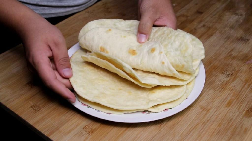 家常大饼超简单做法，大饼怎么做（有人加开水有人加凉水）