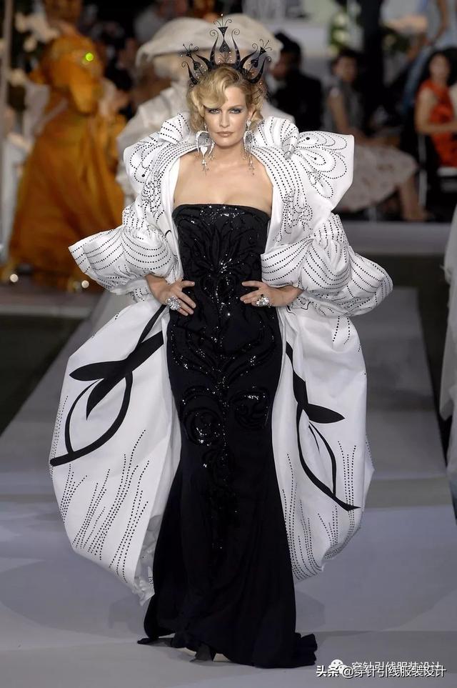 迪奥经典之作服装图，<迪奥>2007秋冬高定系列