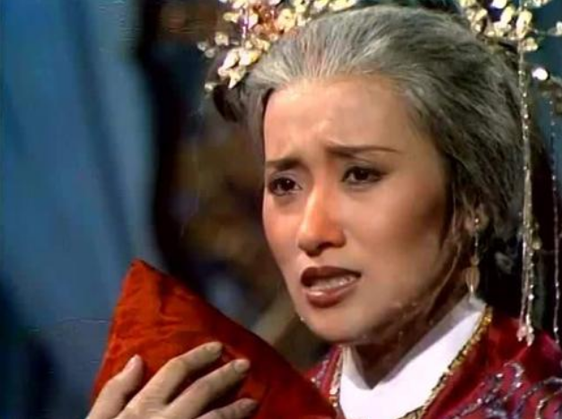 晓寒深处相对浴红衣什么意思，春波碧草晓寒深处相对浴红衣是什么意思（“射雕三部曲”母亲形象大揭秘）